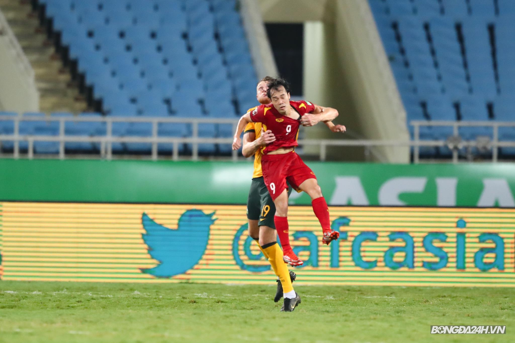 Văn Toàn Harry Souttar ĐT Việt Nam vs  Australia