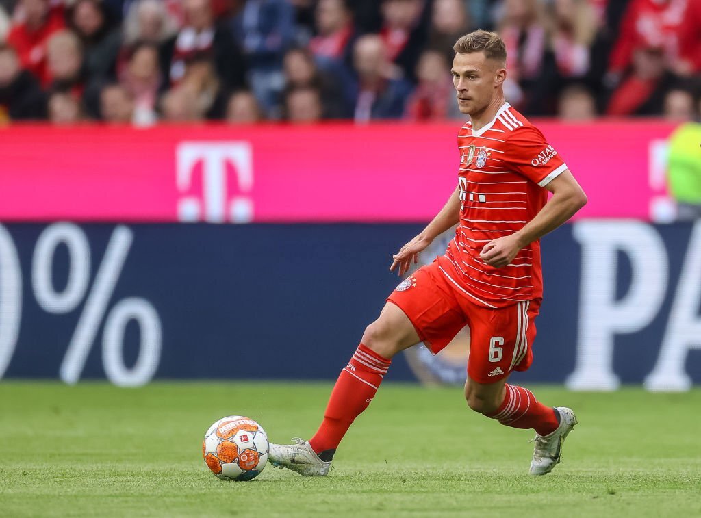 Sau Lewandowski, Bayern đối mặt nguy cơ mất Kimmich 1