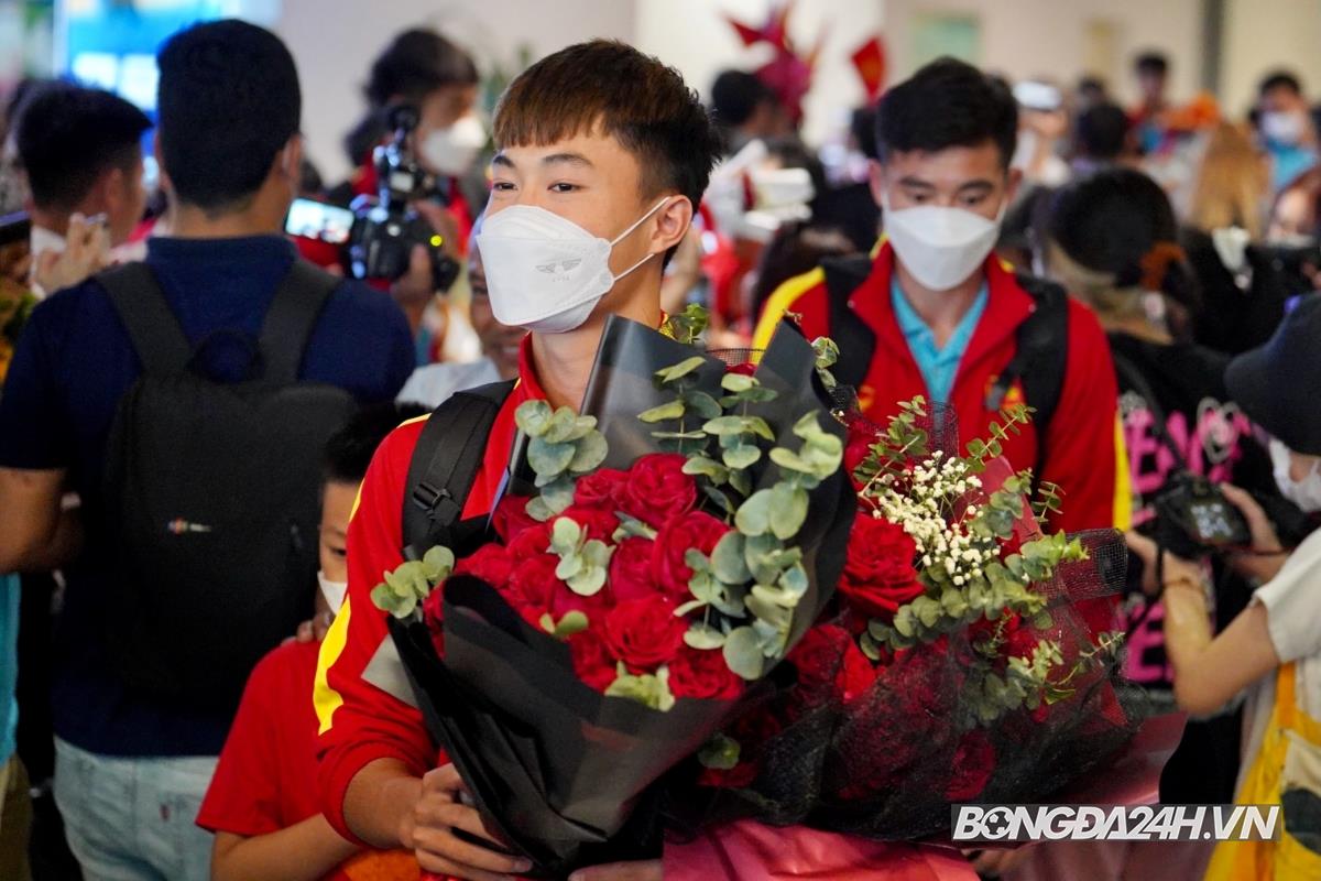 Nguyễn Văn Trường U23 Việt Nam về nước Nguyen Van Truong U23 Viet Nam ve nuoc