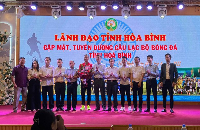 lanh-dao-tinh-9104 lanhdaotinh9104