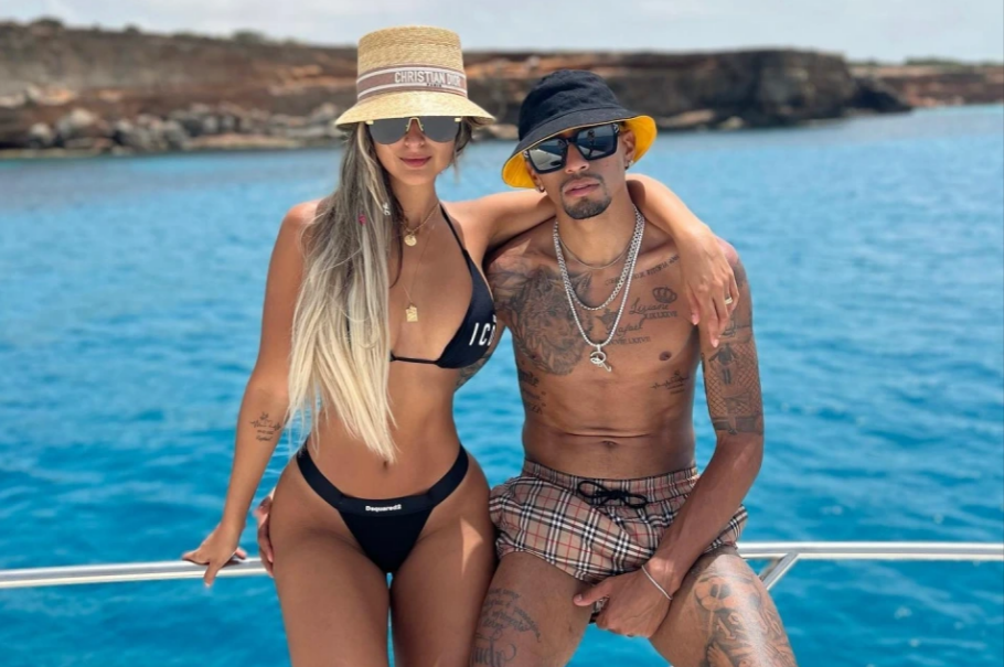 Bạn gái xinh đẹp và bốc lửa của Raphinha 3 Bạn gái xinh đẹp và bốc lửa của Raphinha 3