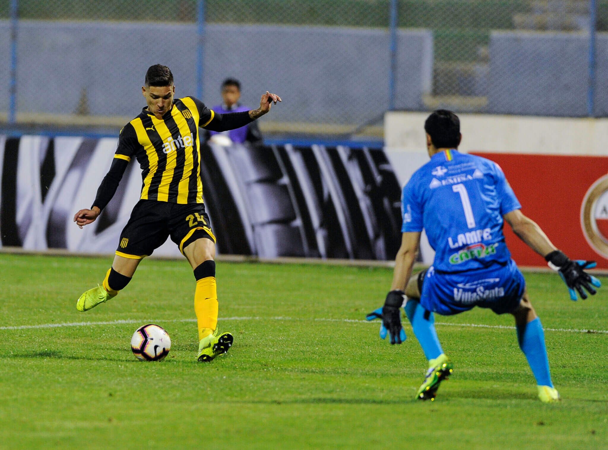 Vị trí và tương lai nào cho Darwin Nunez và Roberto Firmino 2