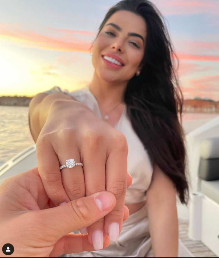 Alex Telles cầu hôn bạn gái cực phẩm 1