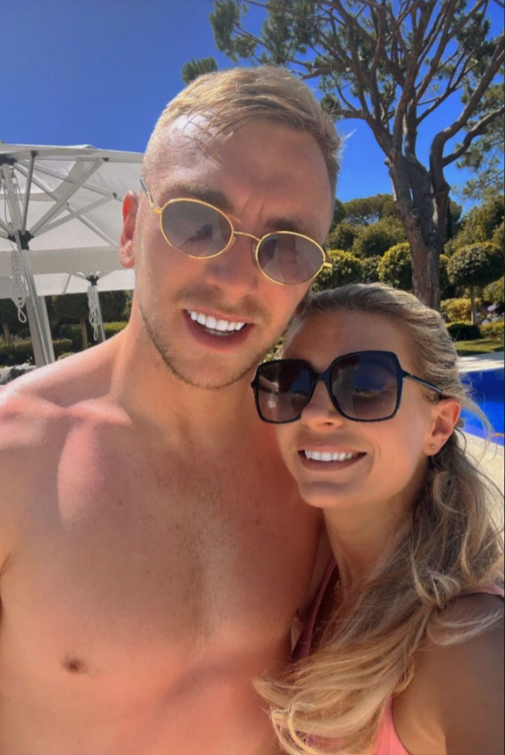 Jarrod Bowen thăng hoa cùng bạn gái xinh đẹp 6