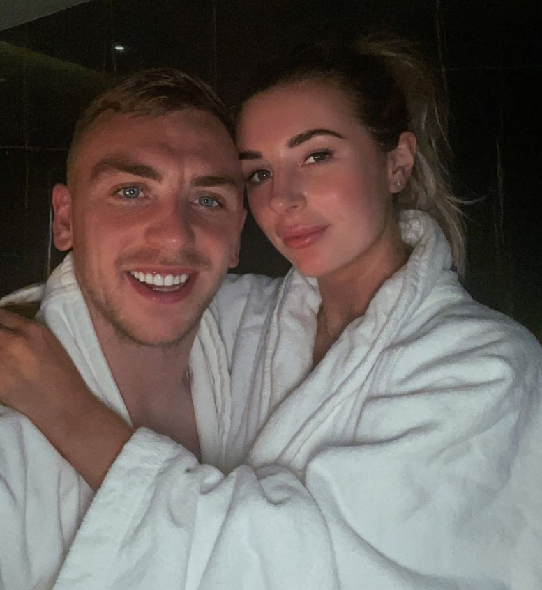 Jarrod Bowen thăng hoa cùng bạn gái xinh đẹp 2