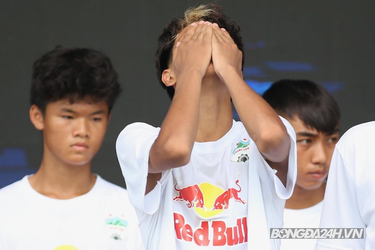 HLV Kiatisuk và dàn sao HAGL tham gia chương trình tuyển chọn tài năng trẻ 13