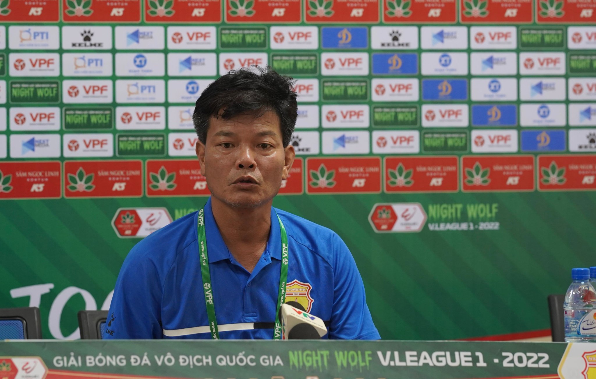 HLV Nguyễn Văn Sỹ HLV Nguyen Van Sy