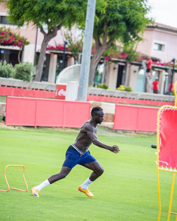 Sadio Mane khiến NHM Bayern Munich phát cuồng 1 Sadio Mane khiến NHM Bayern Munich phát cuồng 1