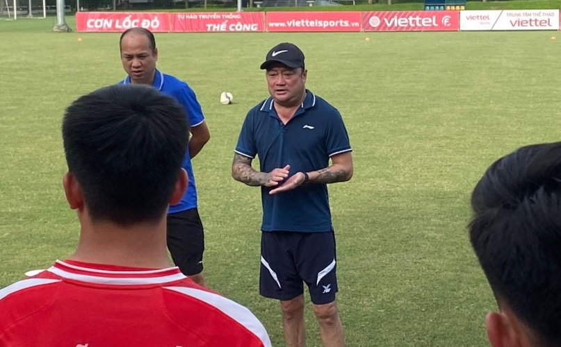 HLV Truong Viet Hoang 2/7