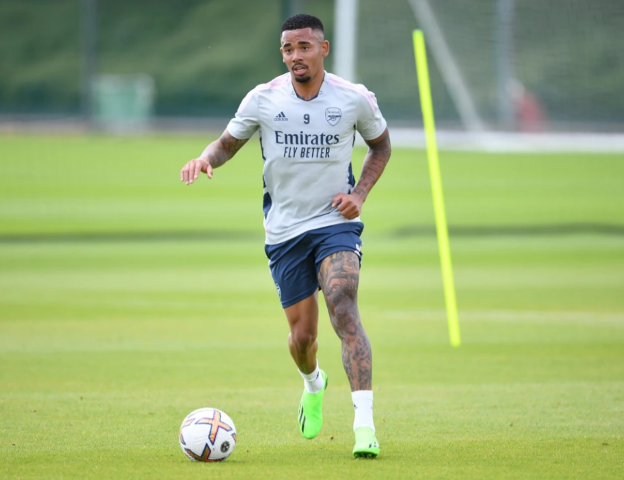 Gabriel Jesus khiến NHM Arsenal sung sướng 3 Gabriel Jesus khiến NHM Arsenal sung sướng 3