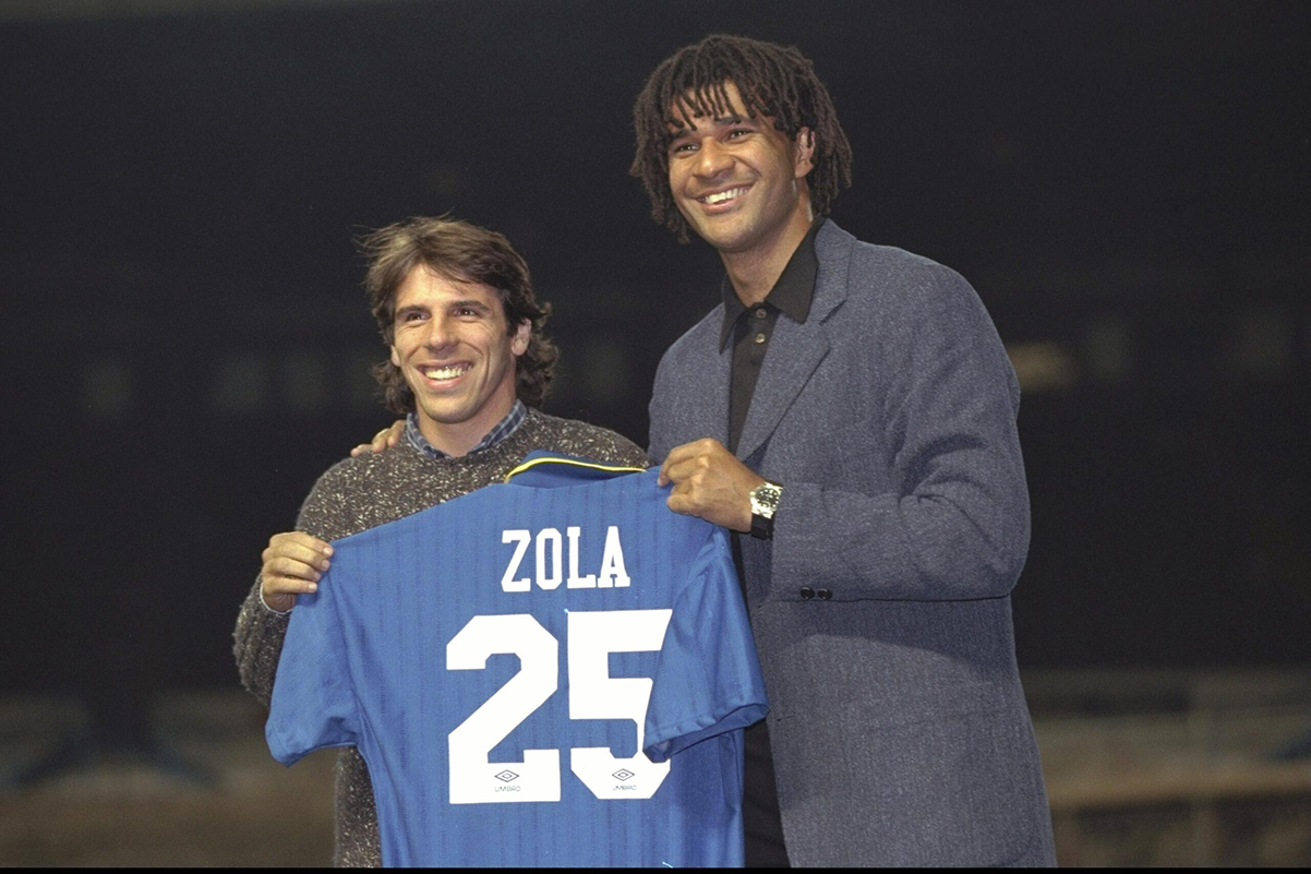 Gianfranco Zola Gã phù thủy tí hon vung đũa phép làm thay đổi Chelsea 3