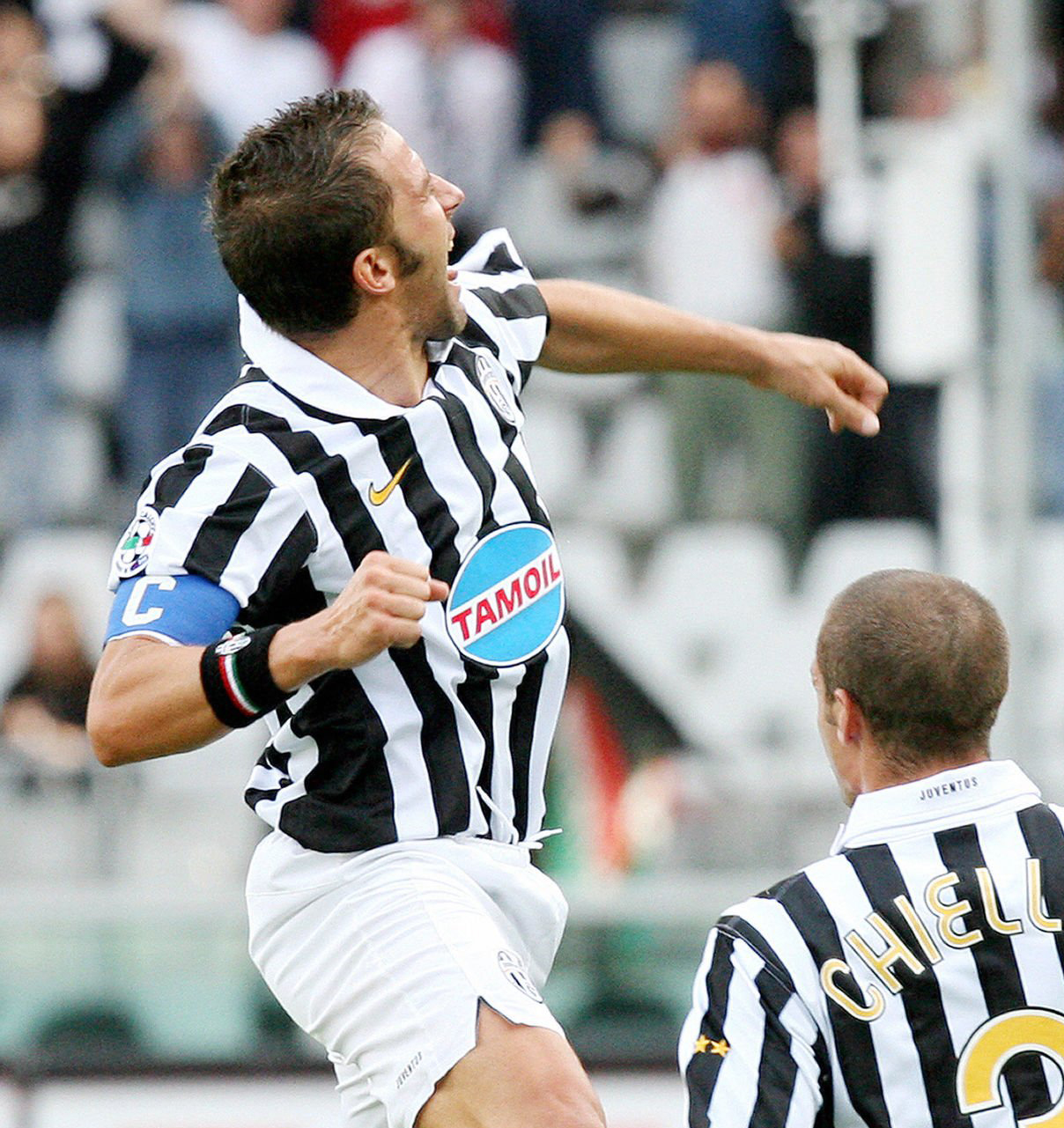 Alessandro Del Piero Quý ông nặng lòng vì “Lão phu nhân” 3