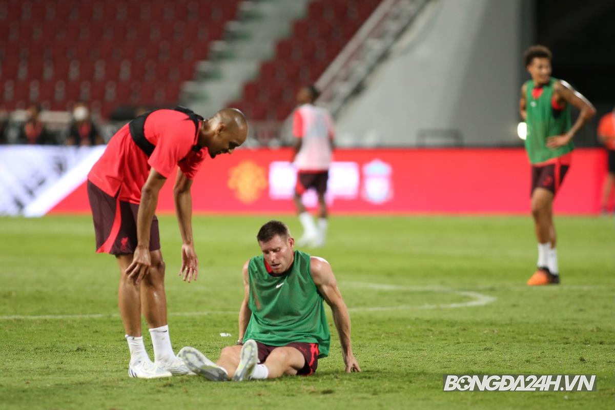 Tân binh trăm triệu của Liverpool bỏ dở buổi tập 3