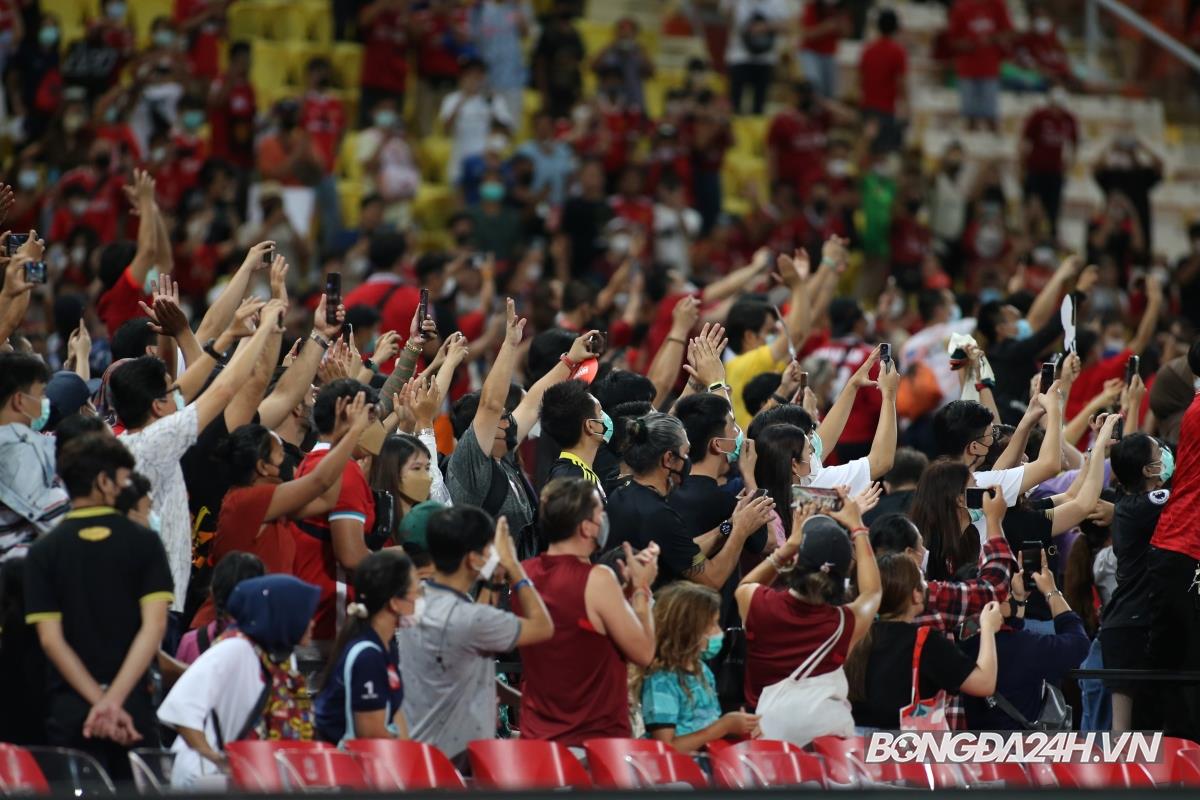 Tân binh trăm triệu của Liverpool bỏ dở buổi tập 7