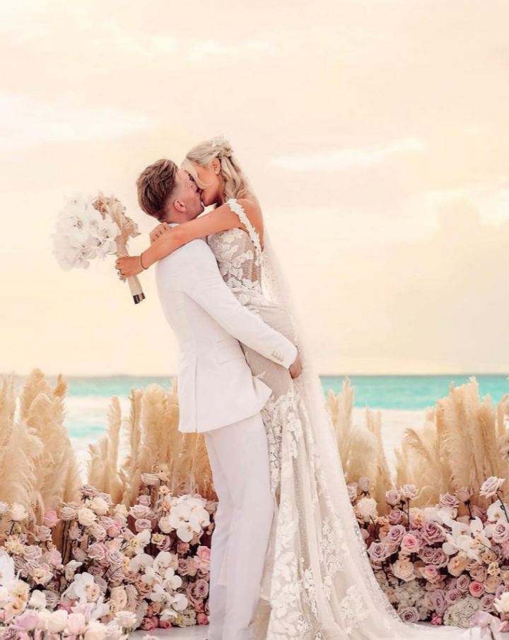 Những hình ảnh cực đẹp về đám cưới của Jordan Pickford 5