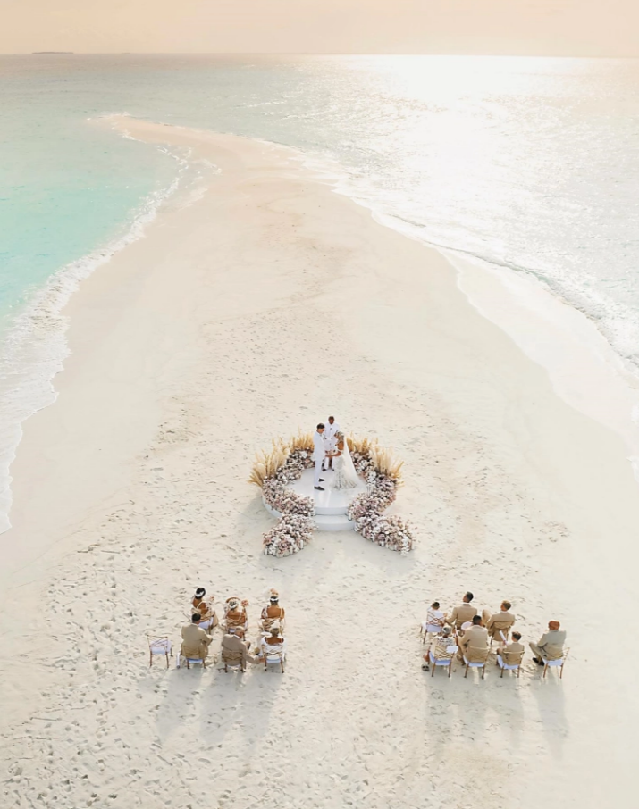 Những hình ảnh cực đẹp về đám cưới của Jordan Pickford 2