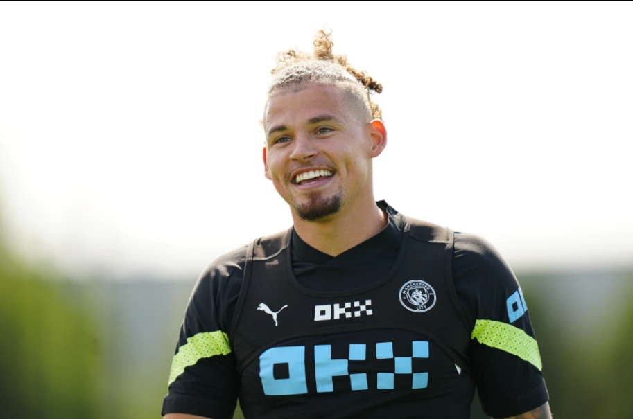 Kalvin Phillips rạng rỡ trong màu áo Man City 1 Kalvin Phillips rạng rỡ trong màu áo Man City 1