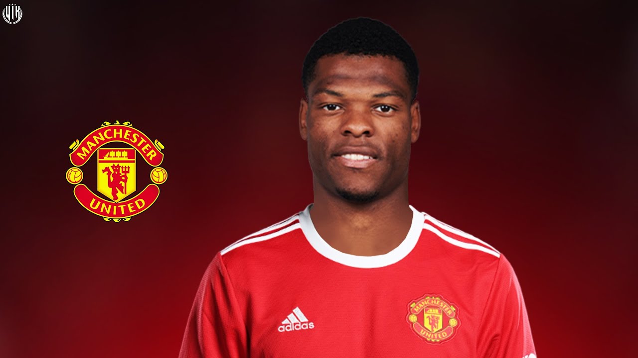 MU quan tam Denzel Dumfries