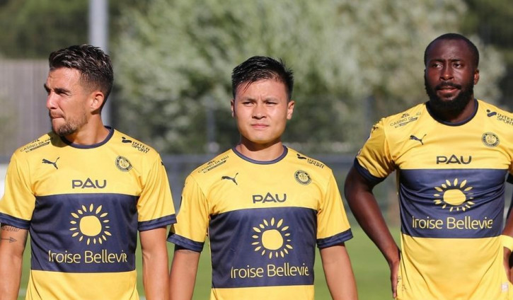 Quang Hải tiếp tục bị Pau FC đầy ải 1