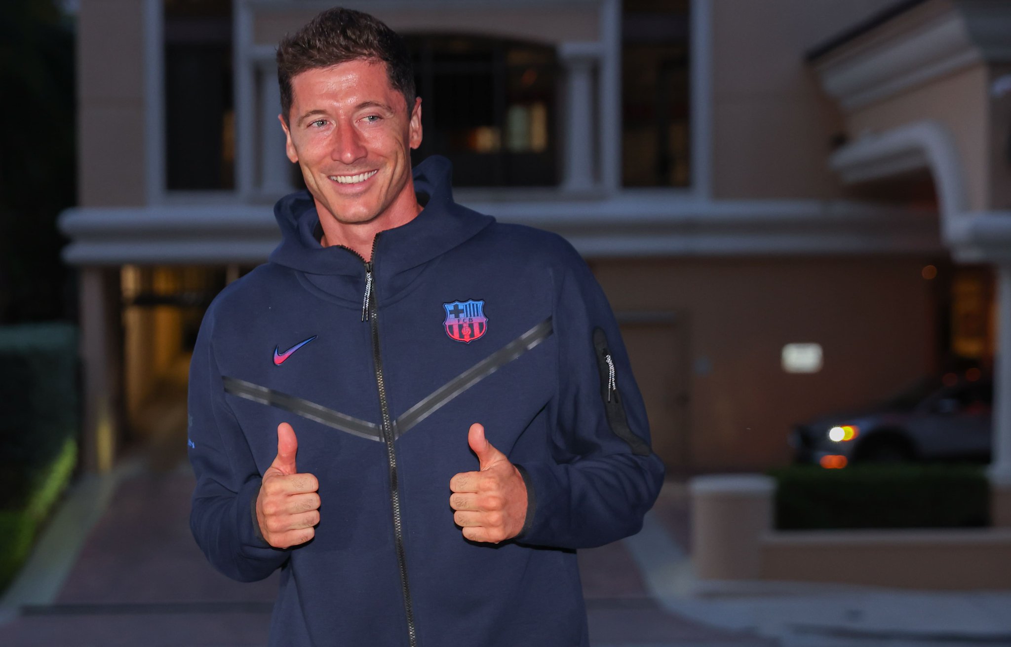 VIDEO Lewandowski Tôi tới đây để giúp Barca tìm lại vị thế vốn có 1 VIDEO Lewandowski Tôi tới đây để giúp Barca tìm lại vị thế vốn có 1