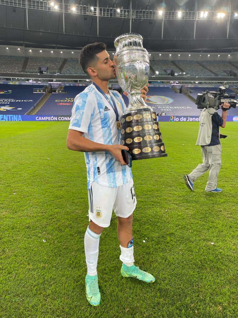 Cầu thủ Cristian Romero - Từ Argentina Đến Ngôi Sao Ngoại Hạng