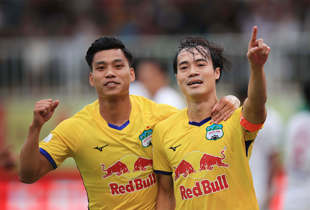 Vòng 9 V-League 2022 Nóng tại thành Vinh, HAGL kéo dài mạch bất bại 2 Vòng 9 V-League 2022 Nóng tại thành Vinh, HAGL kéo dài mạch bất bại 2