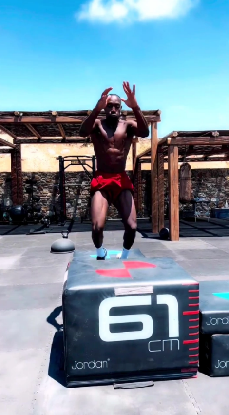 Bất ngờ với hình ảnh mới nhất của Danny Welbeck 5