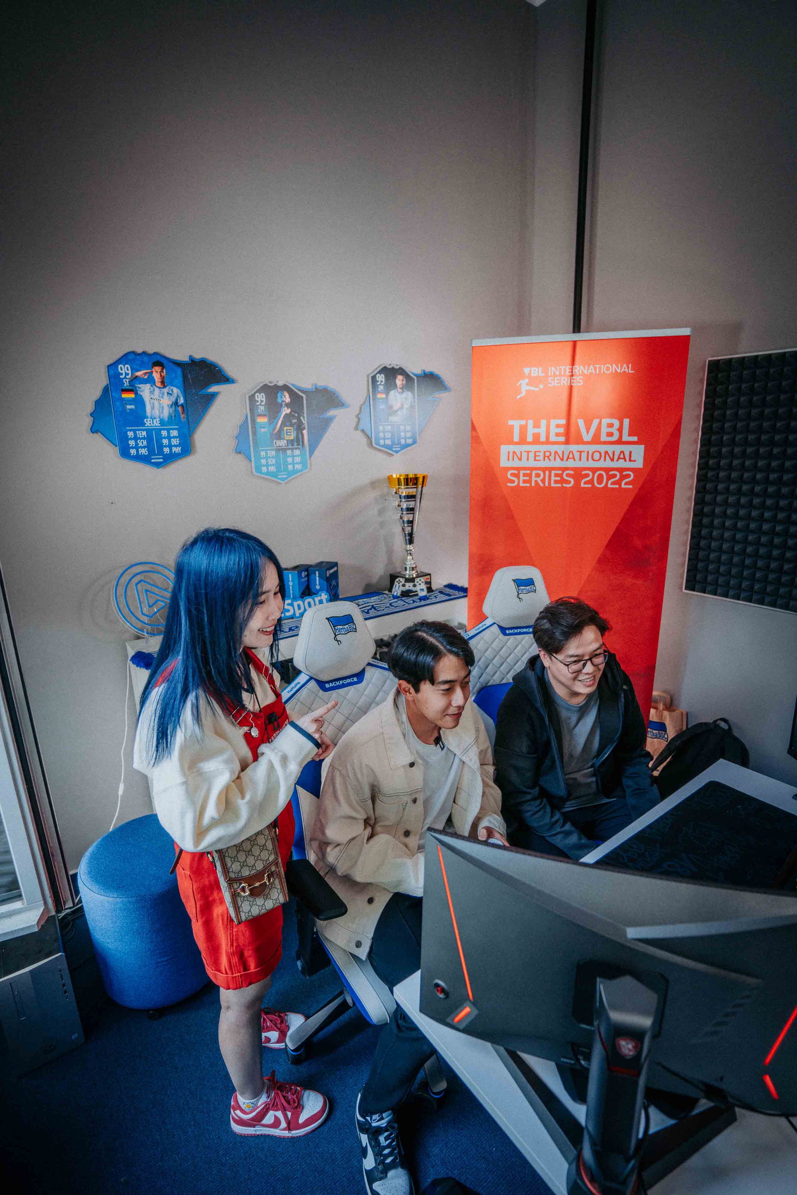 Theo chân Cris Devil Gamer và Mai Quỳnh Anh khám phá nước Đức tại sự kiện VBL International Series do Bundesliga và Next Media tổ chức 3