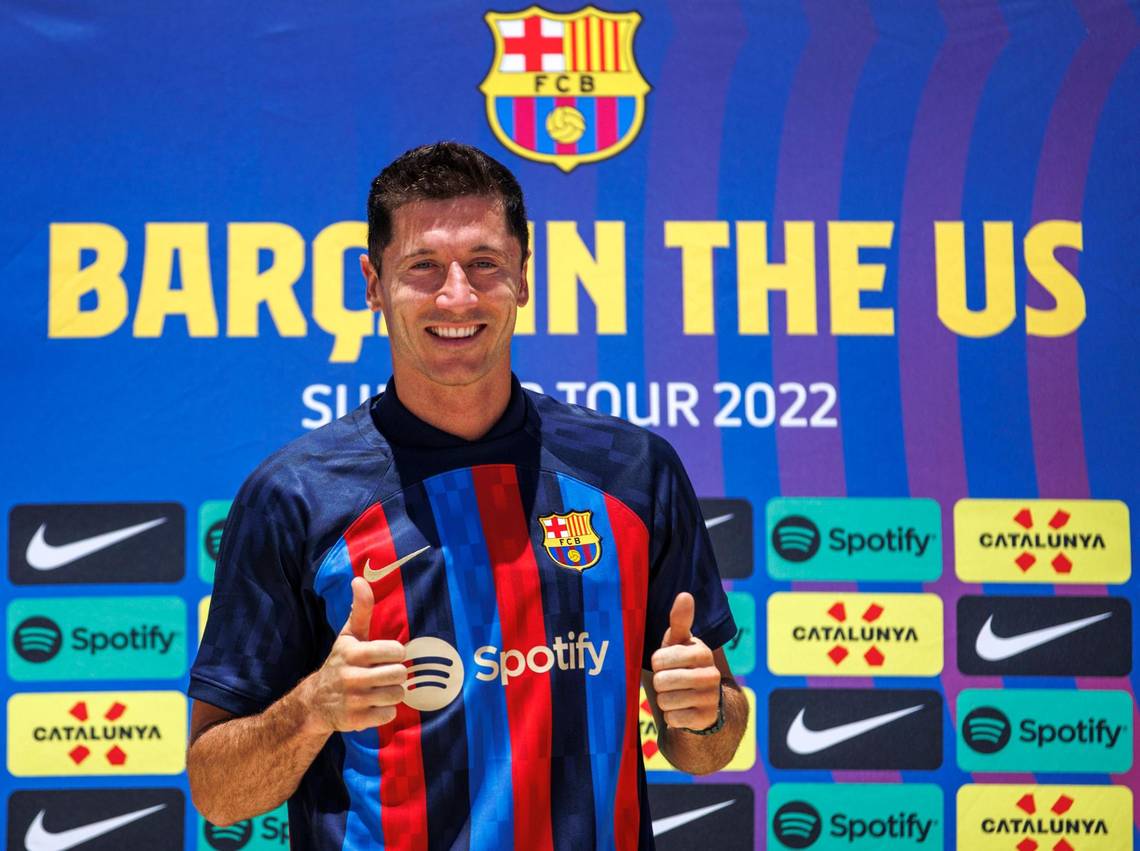 Barcelona đã sẵn sàng hồi sinh cùng Lewandowski 1 Barcelona đã sẵn sàng hồi sinh cùng Lewandowski 1