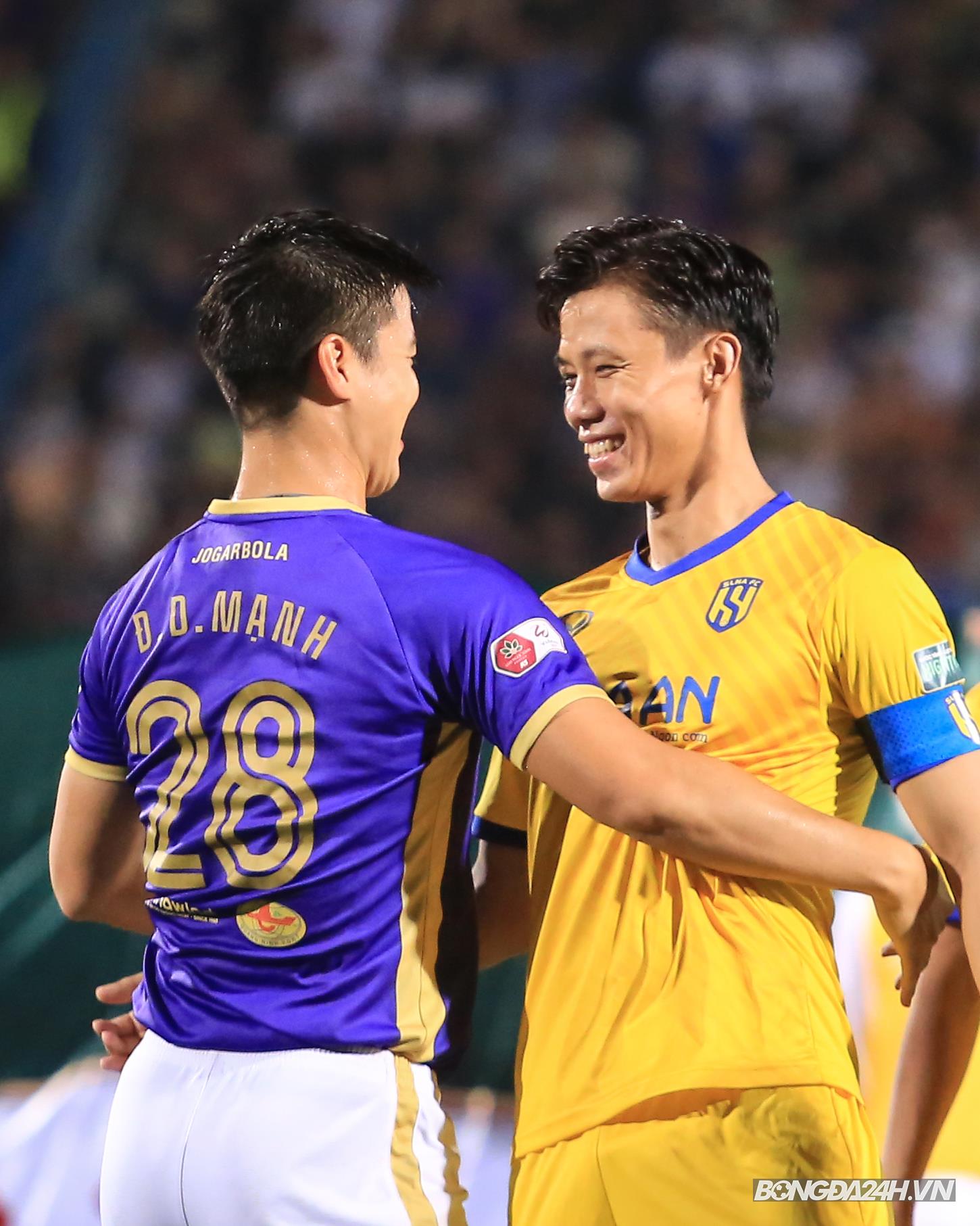 Thành Chung tiếp tục là Gà son của CLB Hà Nội 1