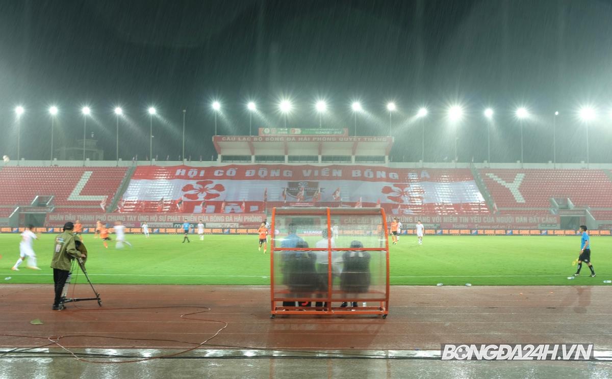 SVd Lach Tray Hai Phong vs da Nang