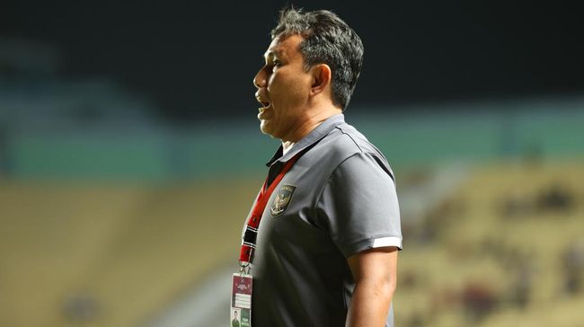 HLV Bima Sakti len tieng xin loi toan doi U16 Viet Nam 