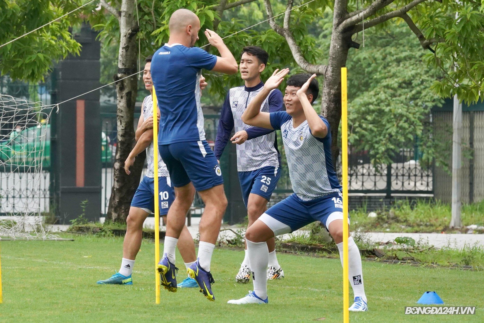 Hà Nội FC có món quà đặc biệt dành tặng HAGL 6