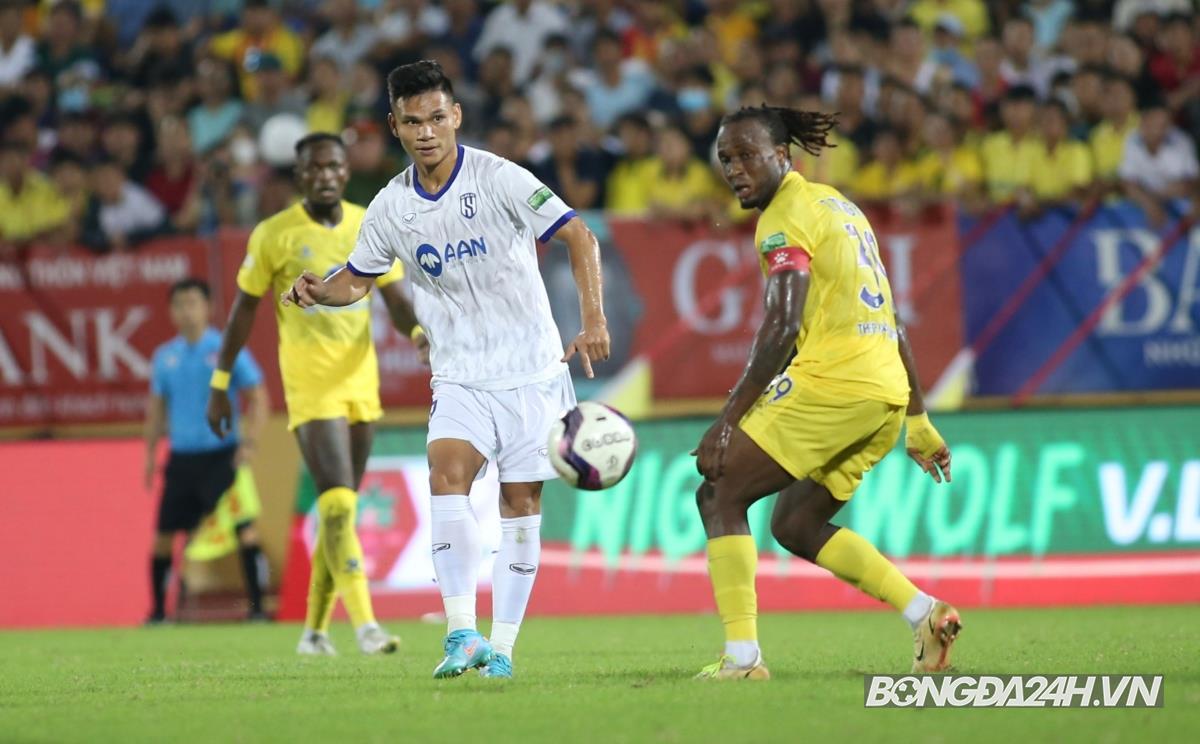 Pham Xuan Manh Nam dinh vs SLNA 13/8