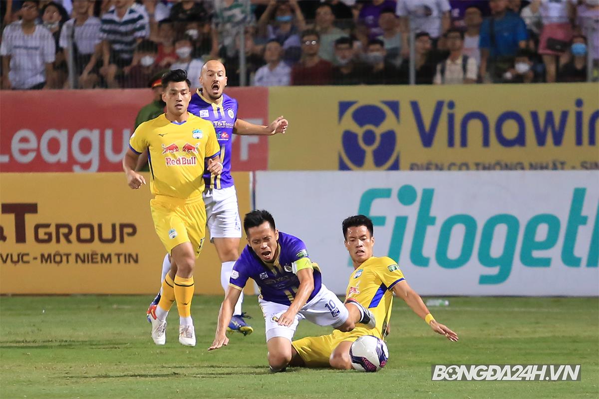 Văn Toàn kiến tạo, hô hào đồng đội chiến đấu 2