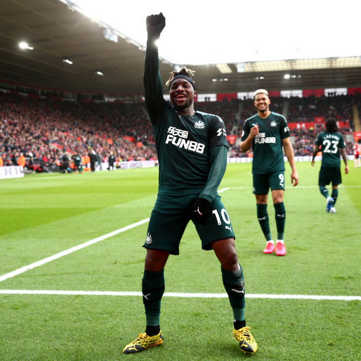 Allan Saint-Maximin Nhanh như điện và không thể ngăn cản! 14 Allan Saint-Maximin Nhanh như điện và không thể ngăn cản! 14