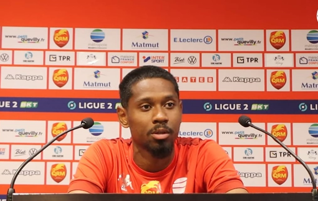 Jason Quang Vinh Pendant Jason Quang Vinh Pendant