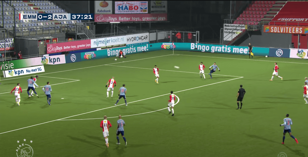 AntonycrosswithhisleftvsAntonybeatshisdefendervsfcemmen