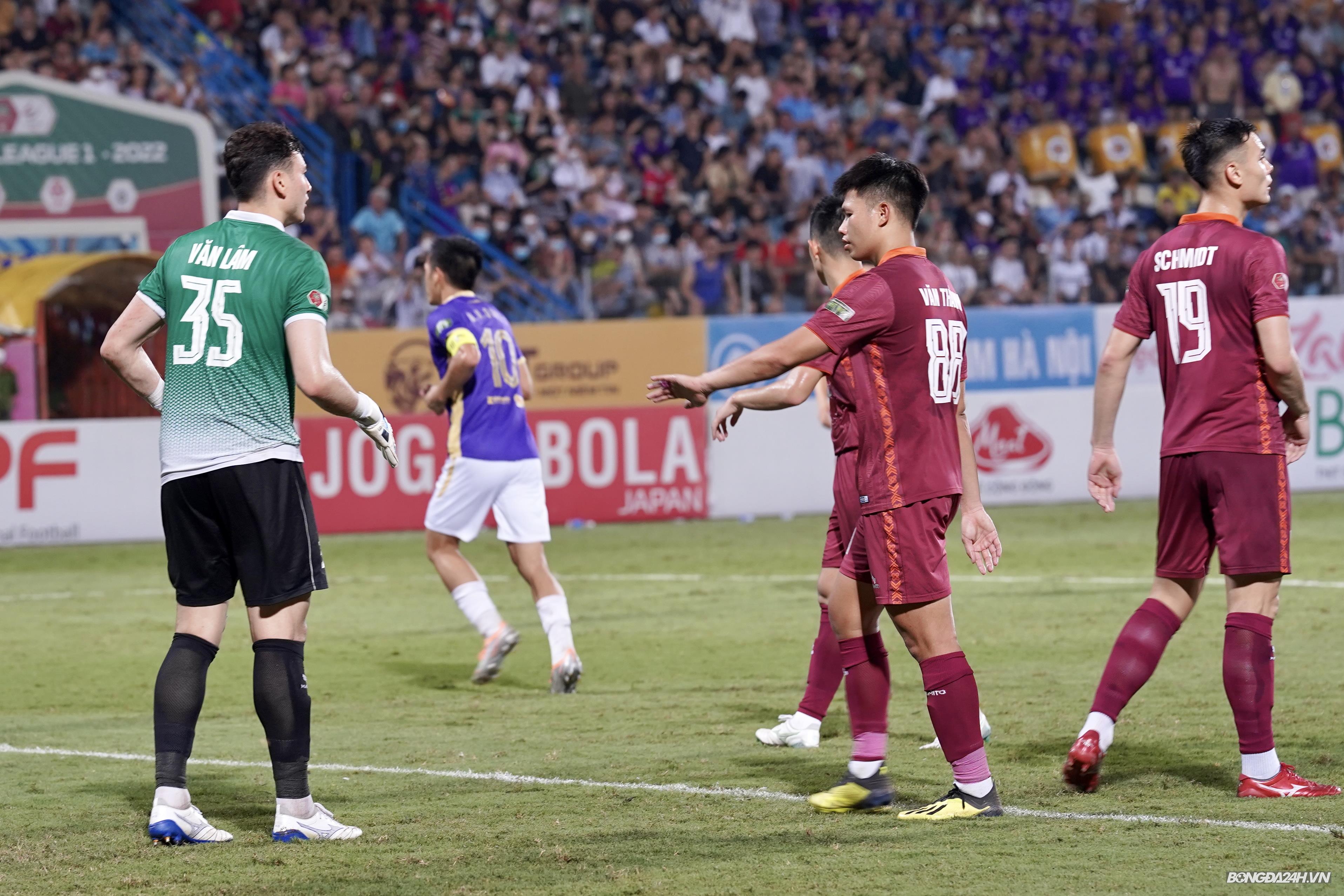 Đặng Văn Lâm - Thủ lĩnh mới của hàng phòng ngự “PSG Việt Nam” 5 Đặng Văn Lâm - Thủ lĩnh mới của hàng phòng ngự “PSG Việt Nam” 5