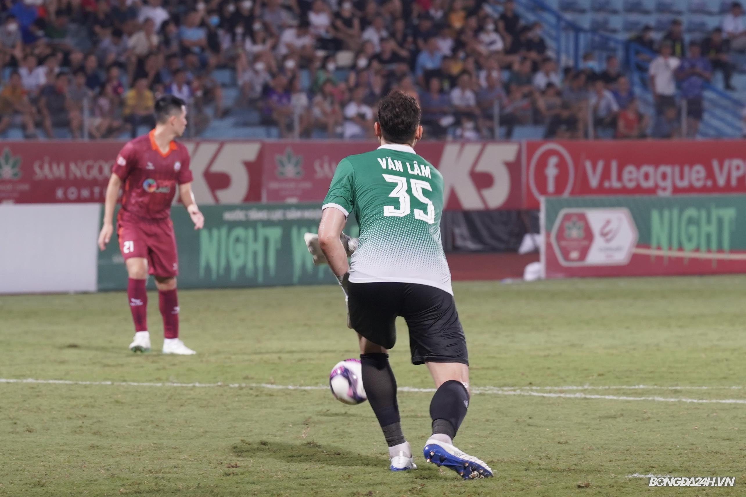 Đặng Văn Lâm - Thủ lĩnh mới của hàng phòng ngự “PSG Việt Nam” 2 Đặng Văn Lâm - Thủ lĩnh mới của hàng phòng ngự “PSG Việt Nam” 2