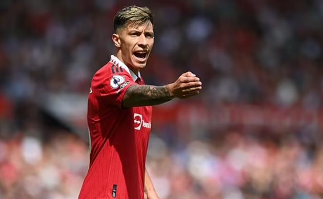 Vidic chỉ ra những tố chất đặc biệt của Lisandro Martinez 1 Vidic chỉ ra những tố chất đặc biệt của Lisandro Martinez 1