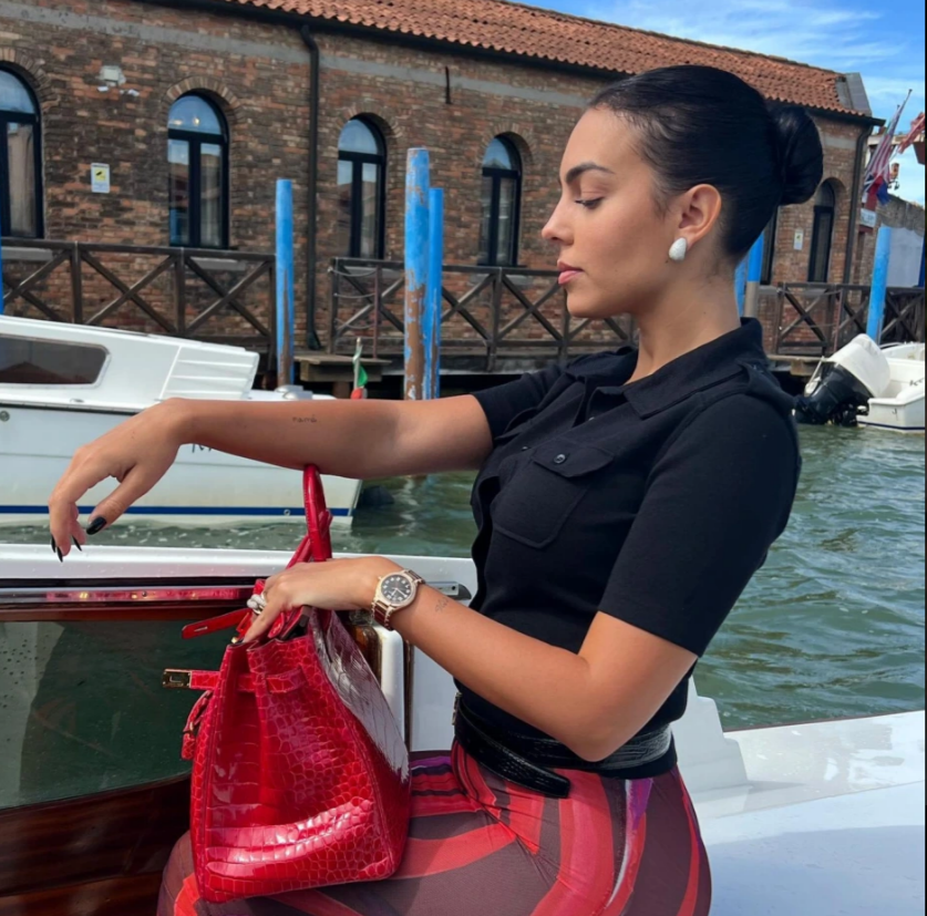 Georgina Rodriguez nổi bật tại Liên hoan phim Venice 2