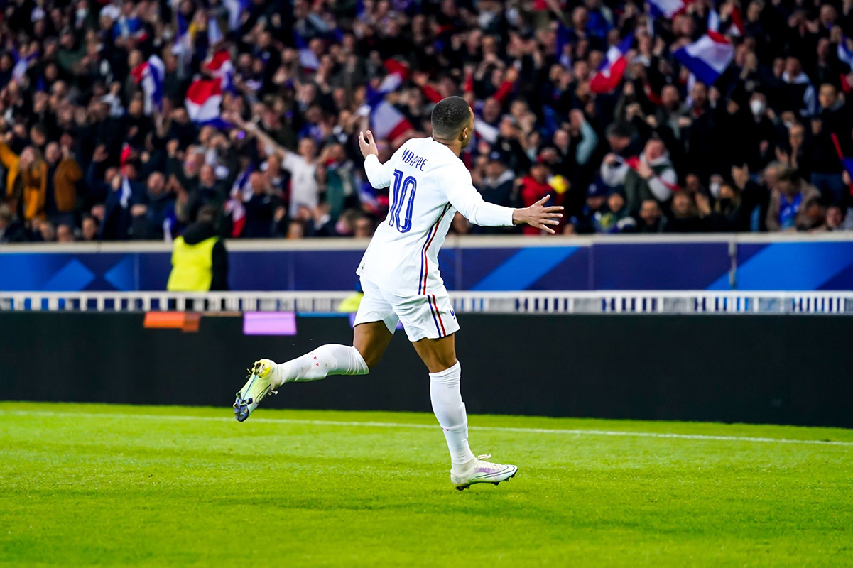 Kylian Mbappe Thần đồng tự tin và siêu sao quyền lực 5