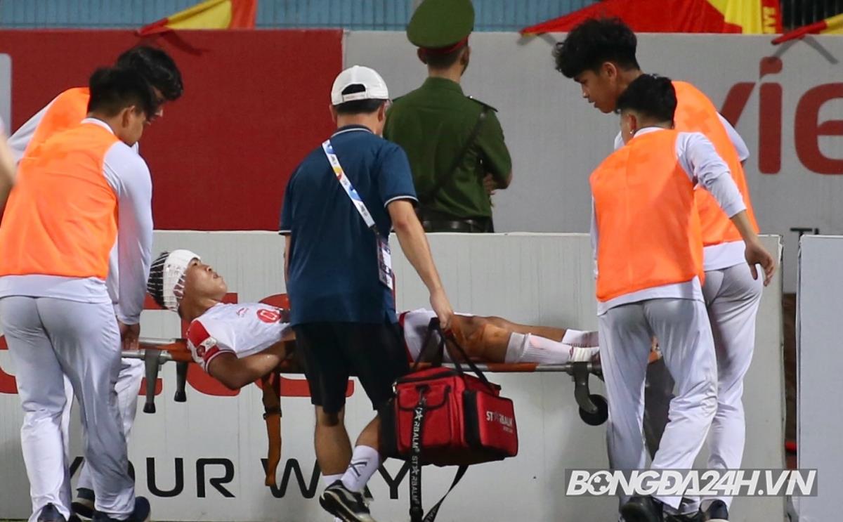 Trợ lý Lee hụt hẫng vì không gặp Hoàng Đức 6 Trợ lý Lee hụt hẫng vì không gặp Hoàng Đức 6