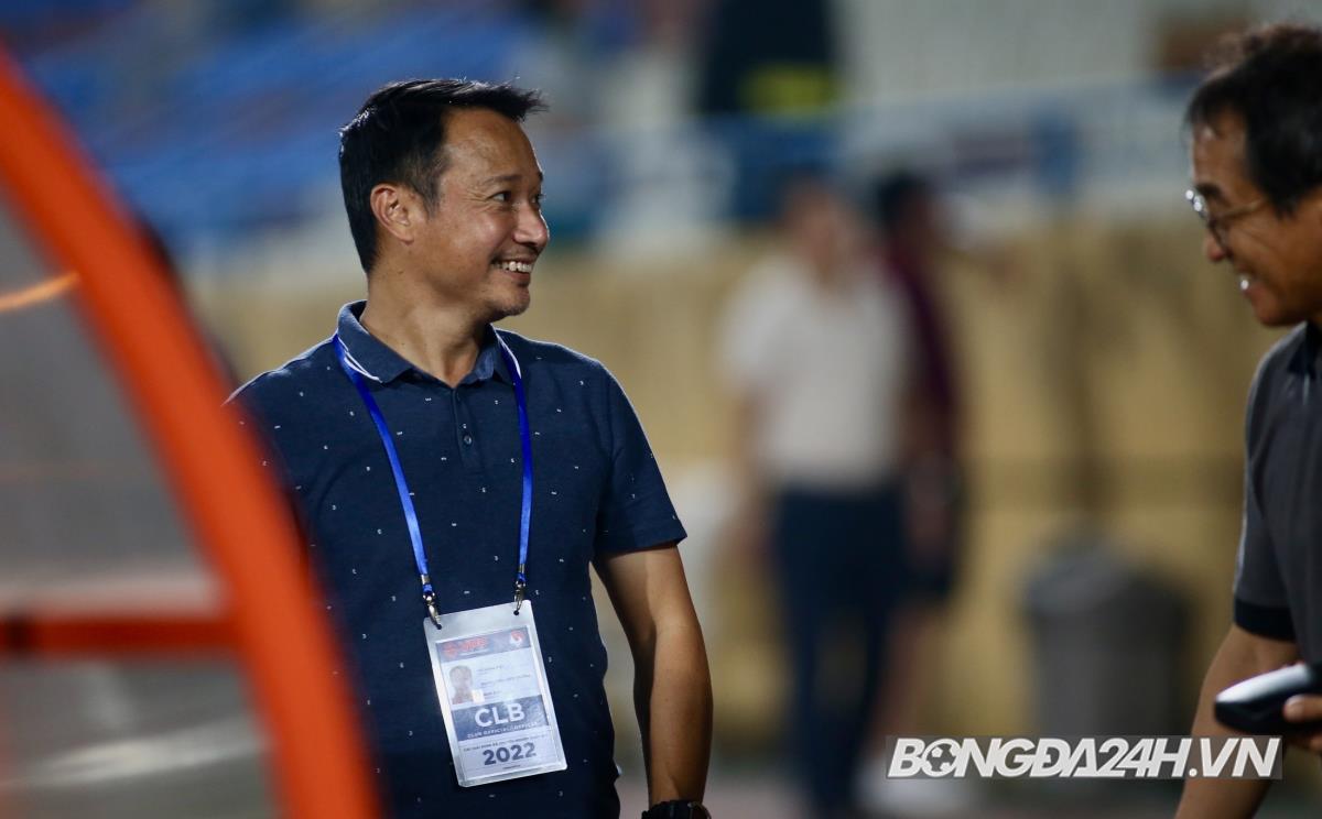 Trợ lý Lee hụt hẫng vì không gặp Hoàng Đức 7 Trợ lý Lee hụt hẫng vì không gặp Hoàng Đức 7