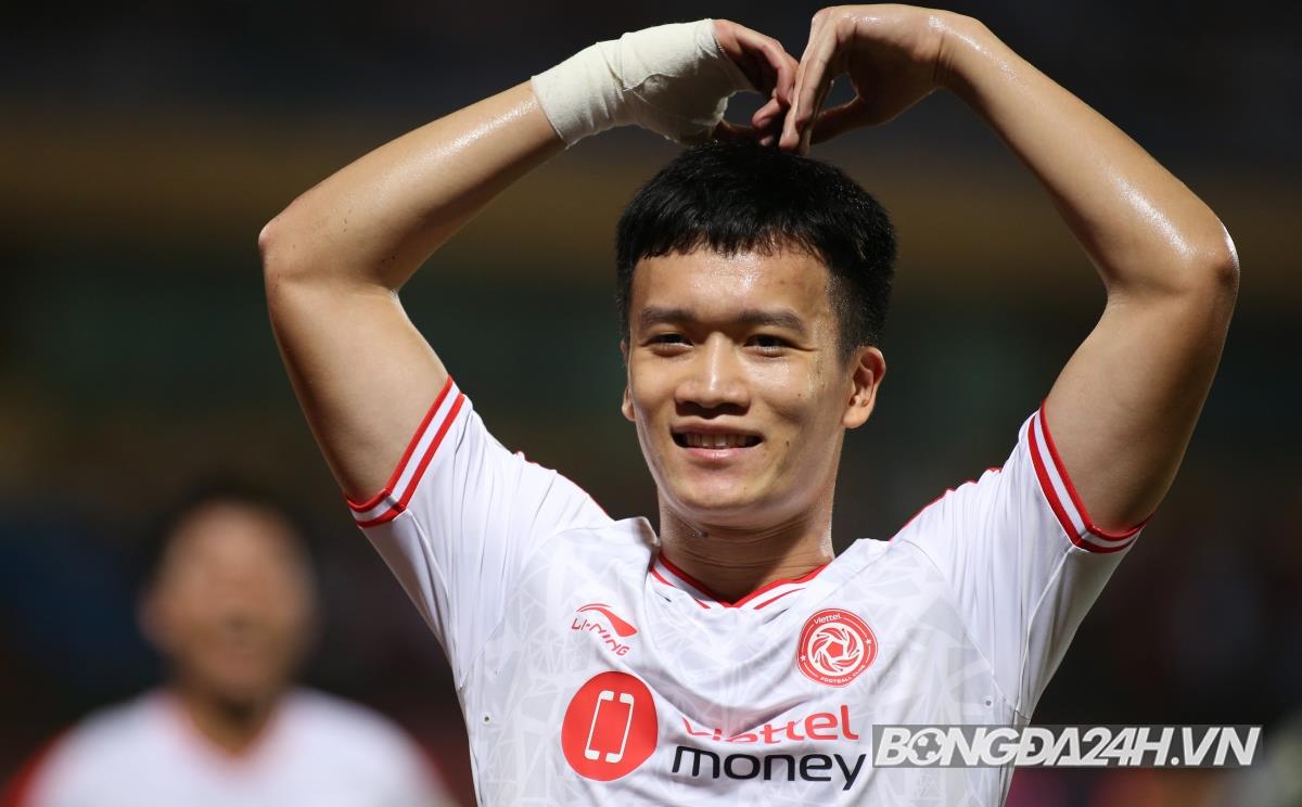 Hoàng Đức giành cú đúp danh hiệu trong tháng 9 1 Hoàng Đức giành cú đúp danh hiệu trong tháng 9 1