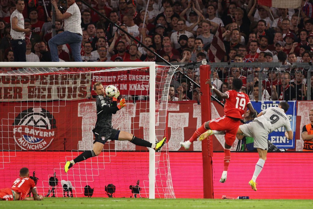 Ngày trở lại Allianz Arena đáng quên của Lewandowski 1