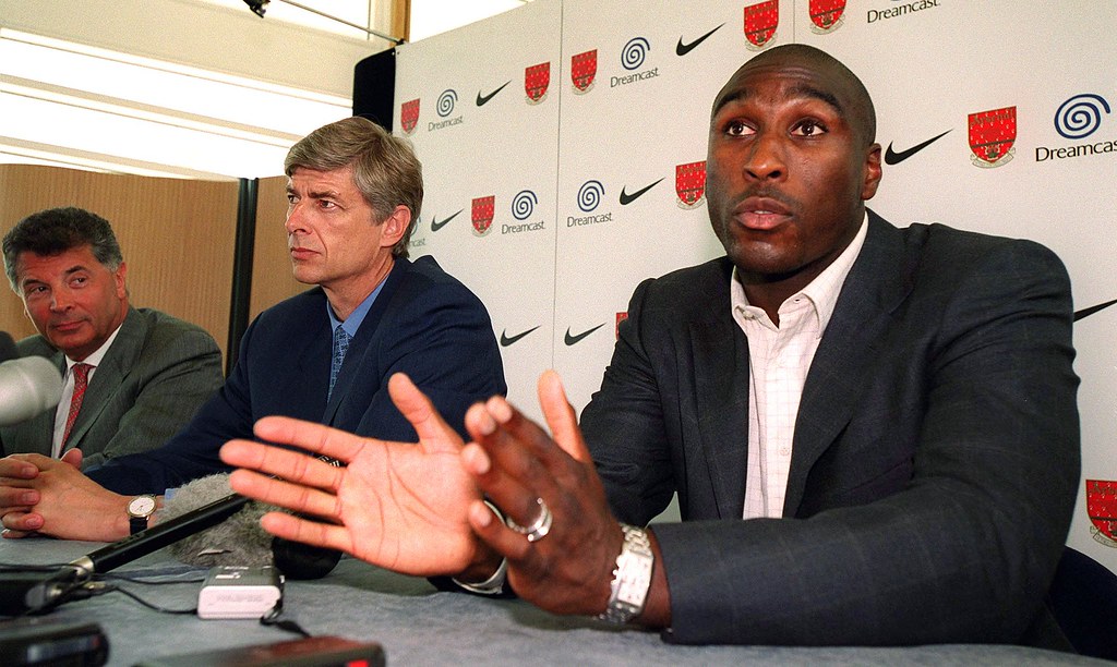 Sol Campbell và phi vụ đánh cắp thế kỷ của Arsenal 2