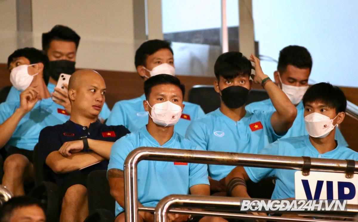 Văn Quyết gây ấn tượng ngày trở lại ĐT quốc gia 9