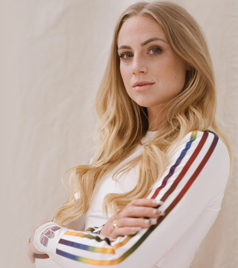 Nhan sắc nữ cầu thủ Alisha Lehmann của Aston Villa Bạn gái Douglas Luiz 3